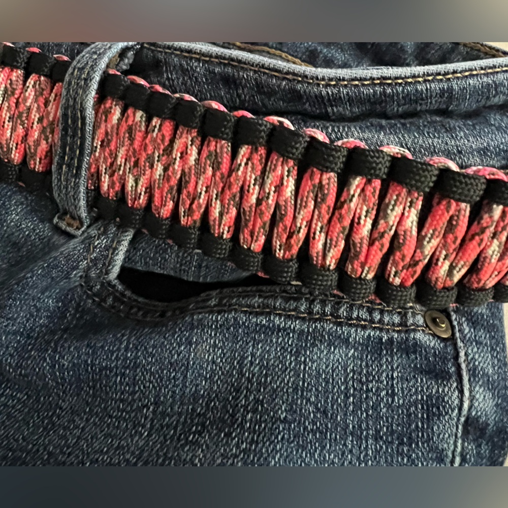 Paracord Belt | Black with Hues of Pink | REALTREE Silver Buckle | Size 36 / M/L